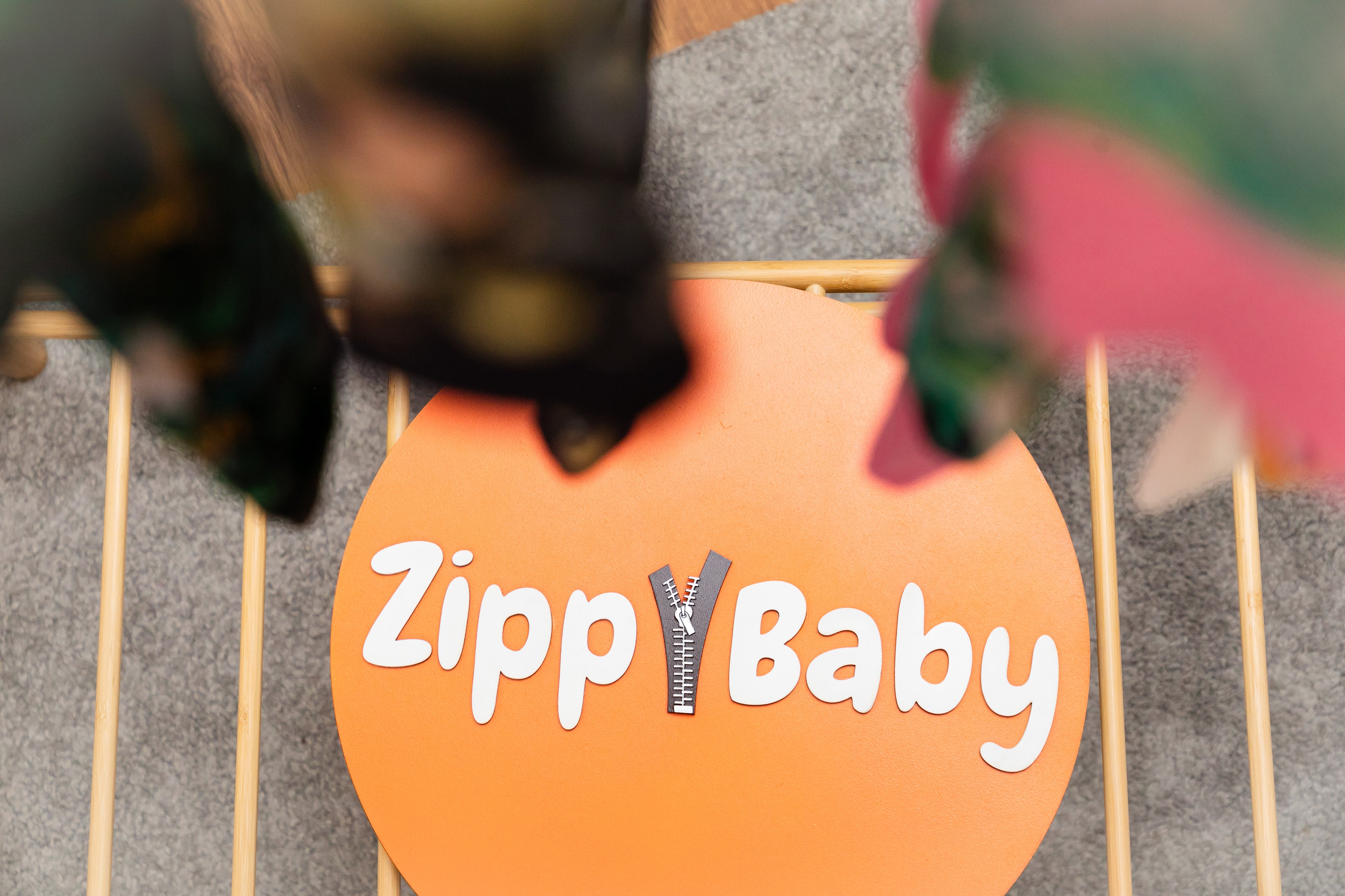 logo zippybaby